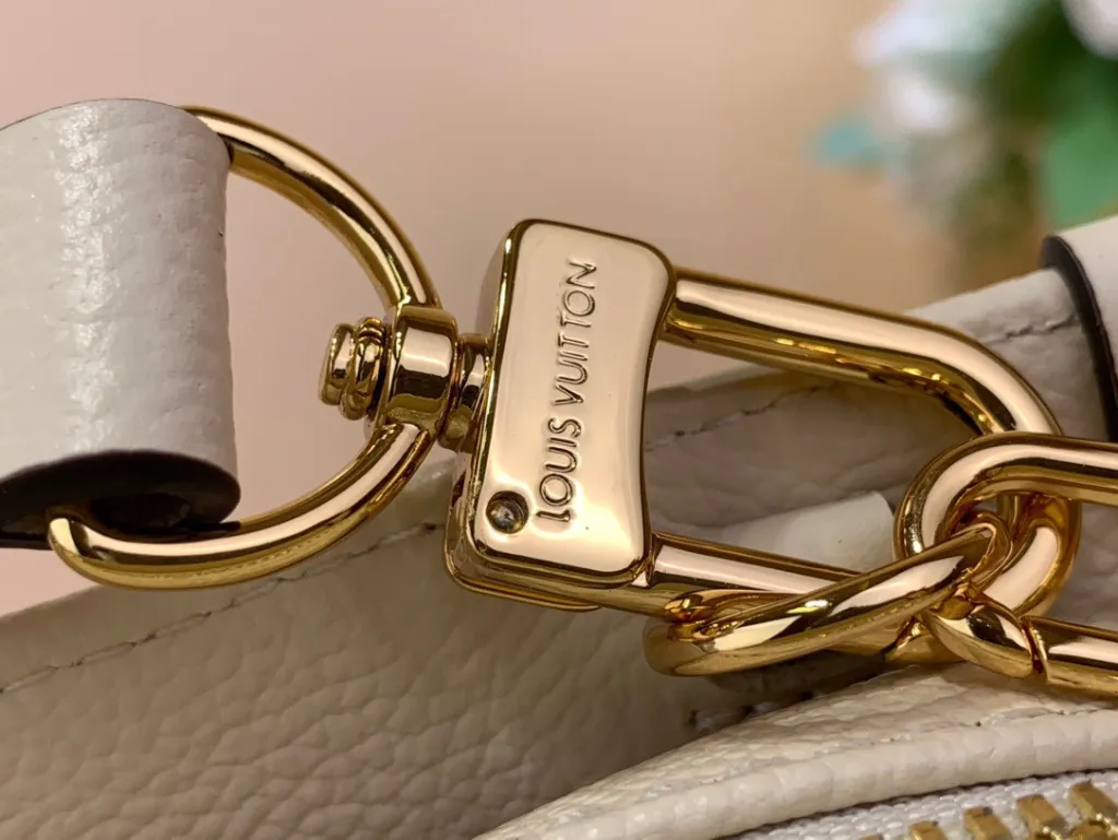 LOUIS VUITTONルイヴィトン オンザゴー EW トートバッグ ハンドバッグ ショルダー 横型スタイル ブラック ホワイト ピンク