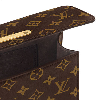 Louis Vuitton  ルイヴィトン  ウォレット オン チェーン・リリー モノグラム