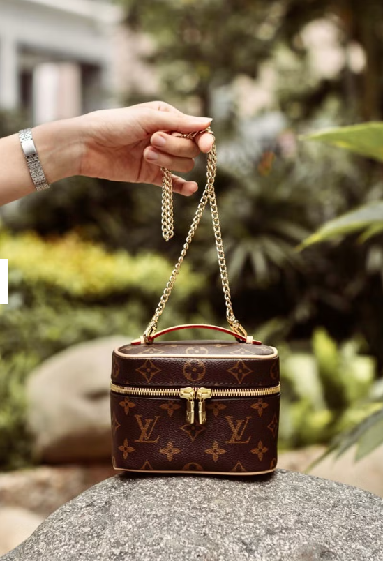 LOUIS VUITTON 長く愛用できる ニースナノ ハンドバッグモノグラム