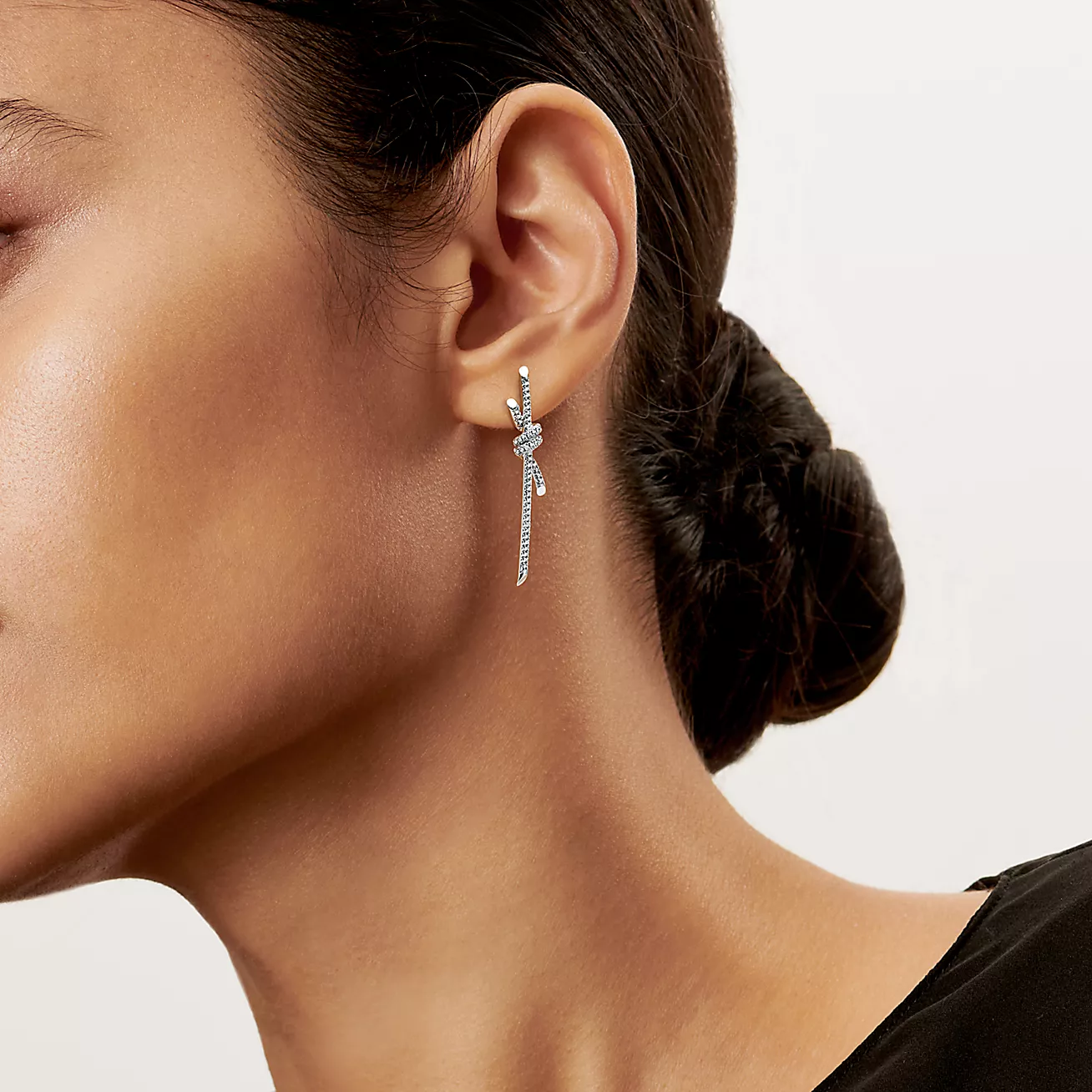 ティファニー/Tiffany ノット ドロップ ピアス ダイヤモンド ホワイトゴールド