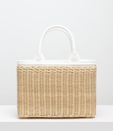 PRADA かごバッグ