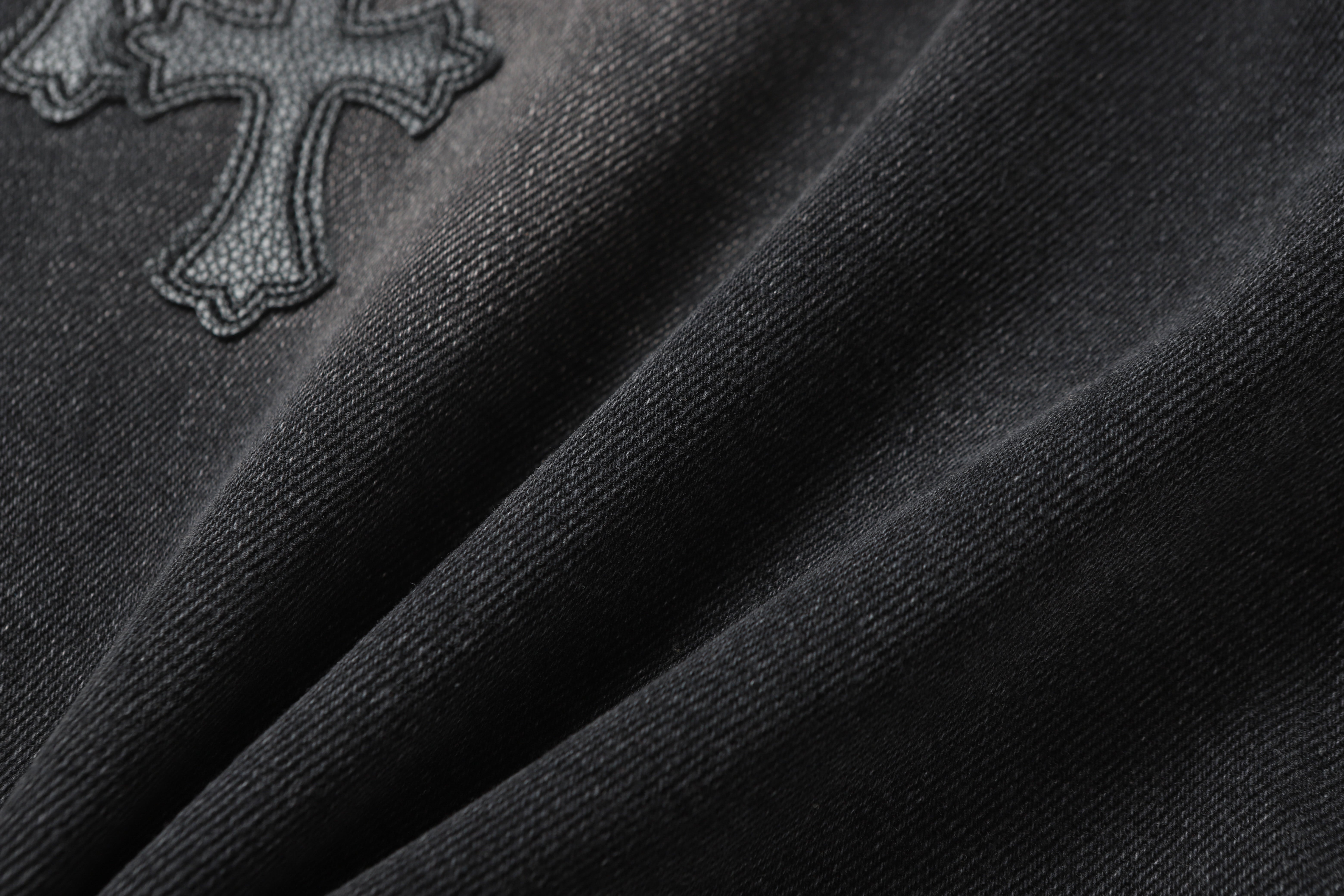 【Chrome Hearts】クロムハーツ ブラッククロスパッチ グレージーンズ