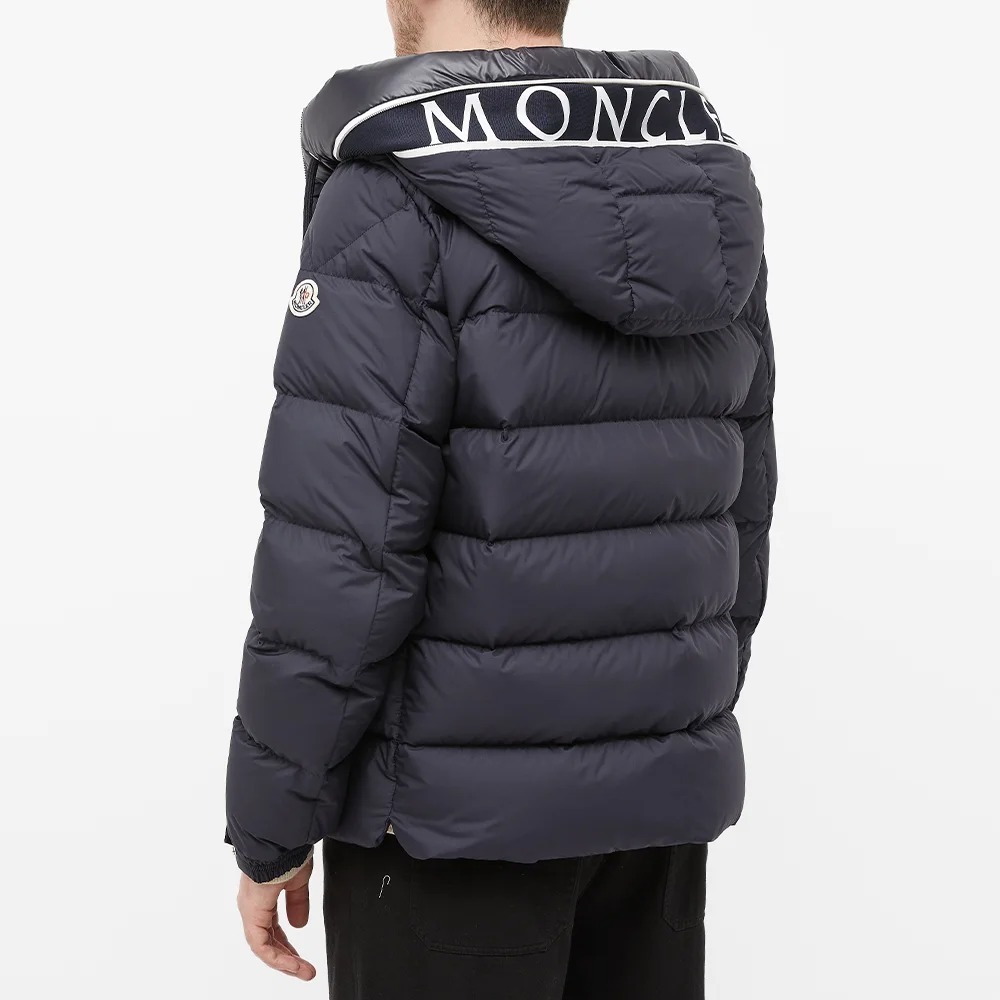 直営店買付・国内発送・送関込/MONCLER Cardereダウンジャケット