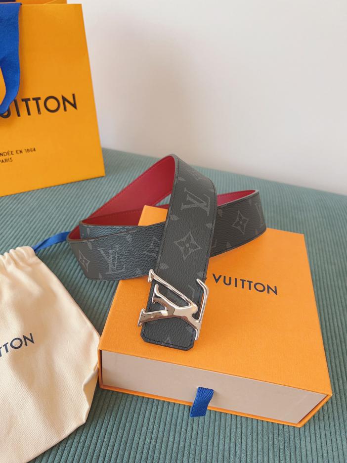 LOUIS VUITTON/ルイ・ヴィトン 4.0cm幅 クラシックベルト· ギフトにもご自身用にも最適です