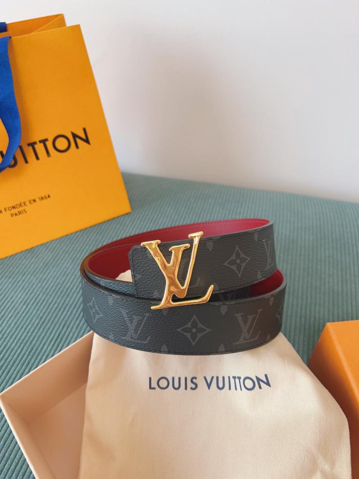 LOUIS VUITTON/ルイ・ヴィトン 4.0cm幅 クラシックベルト· ギフトにもご自身用にも最適です