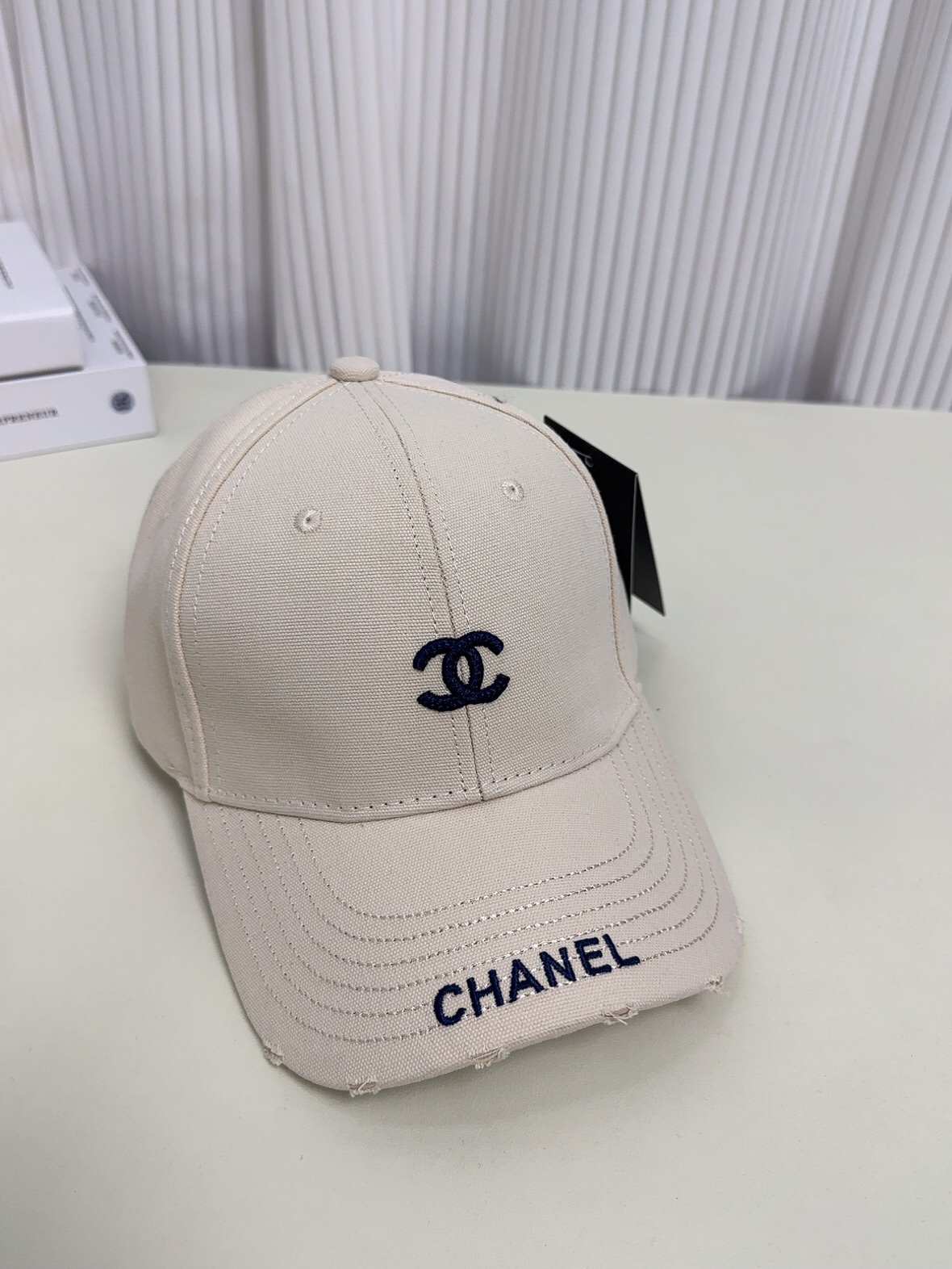 【男女兼用】Chanel 刺繍ベースボールキャップ
