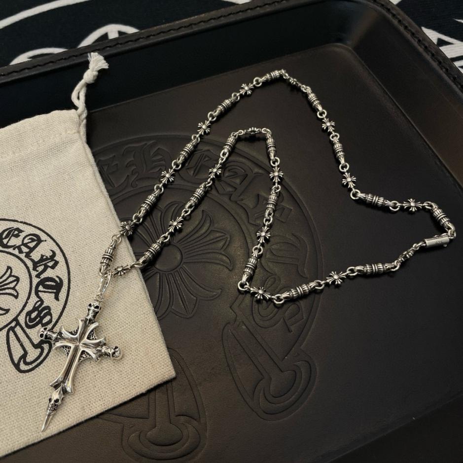 クロムハーツ 最新作 クラシック 復刻版 クロス ペンダント 十字架 スカル ネックレス