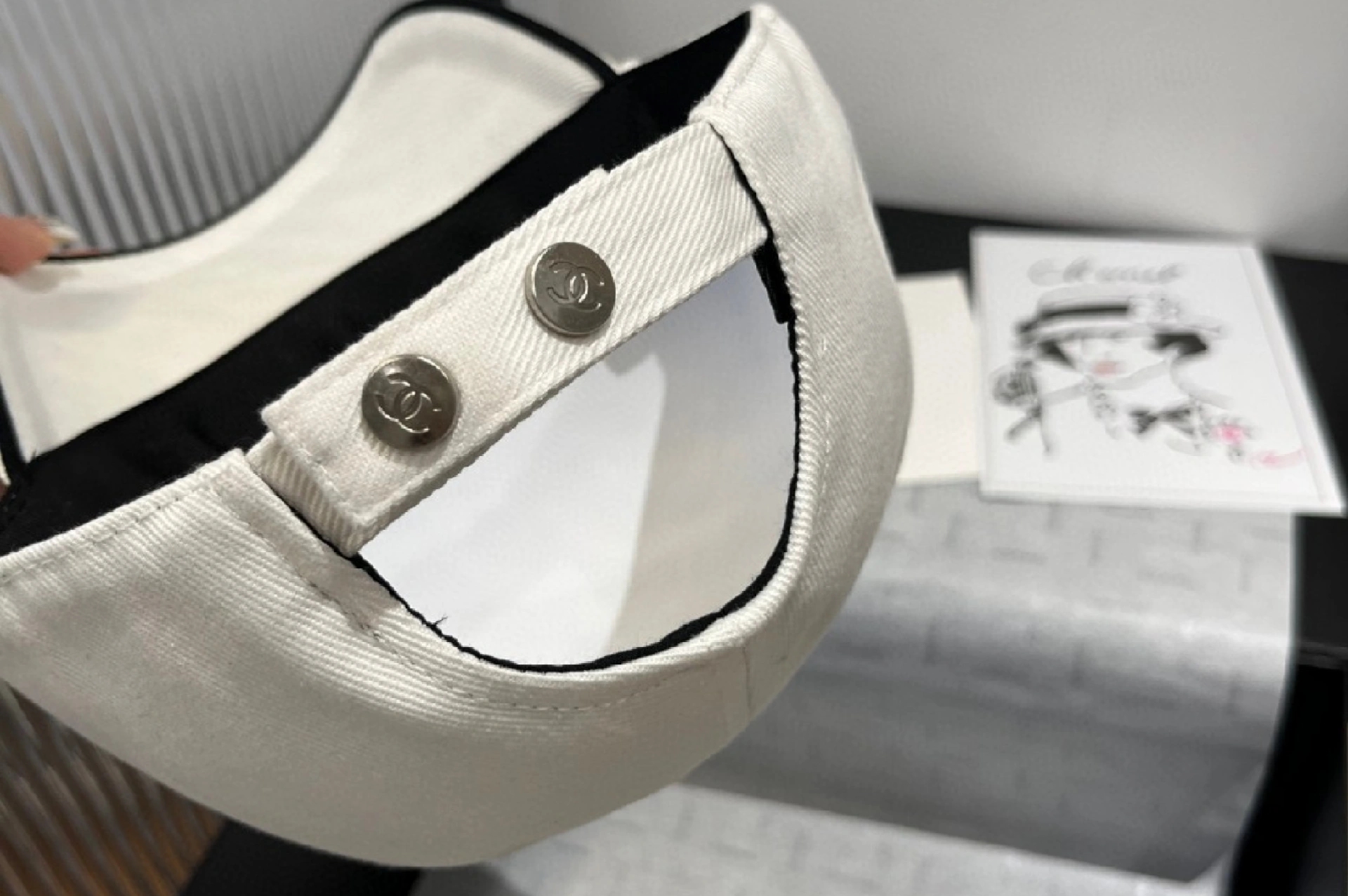 【Chanel】 シャネル 2025新作 ロゴキャップ 25P