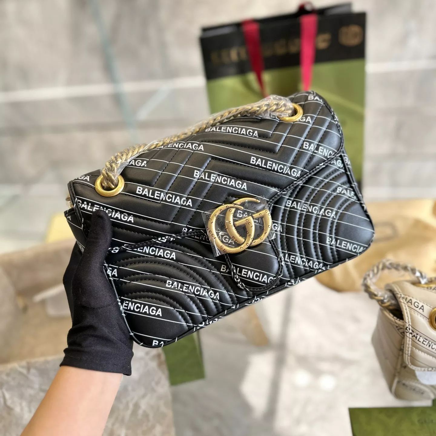 GUCCI(グッチ)｜ハッカーアイテムgg marmontバッグ