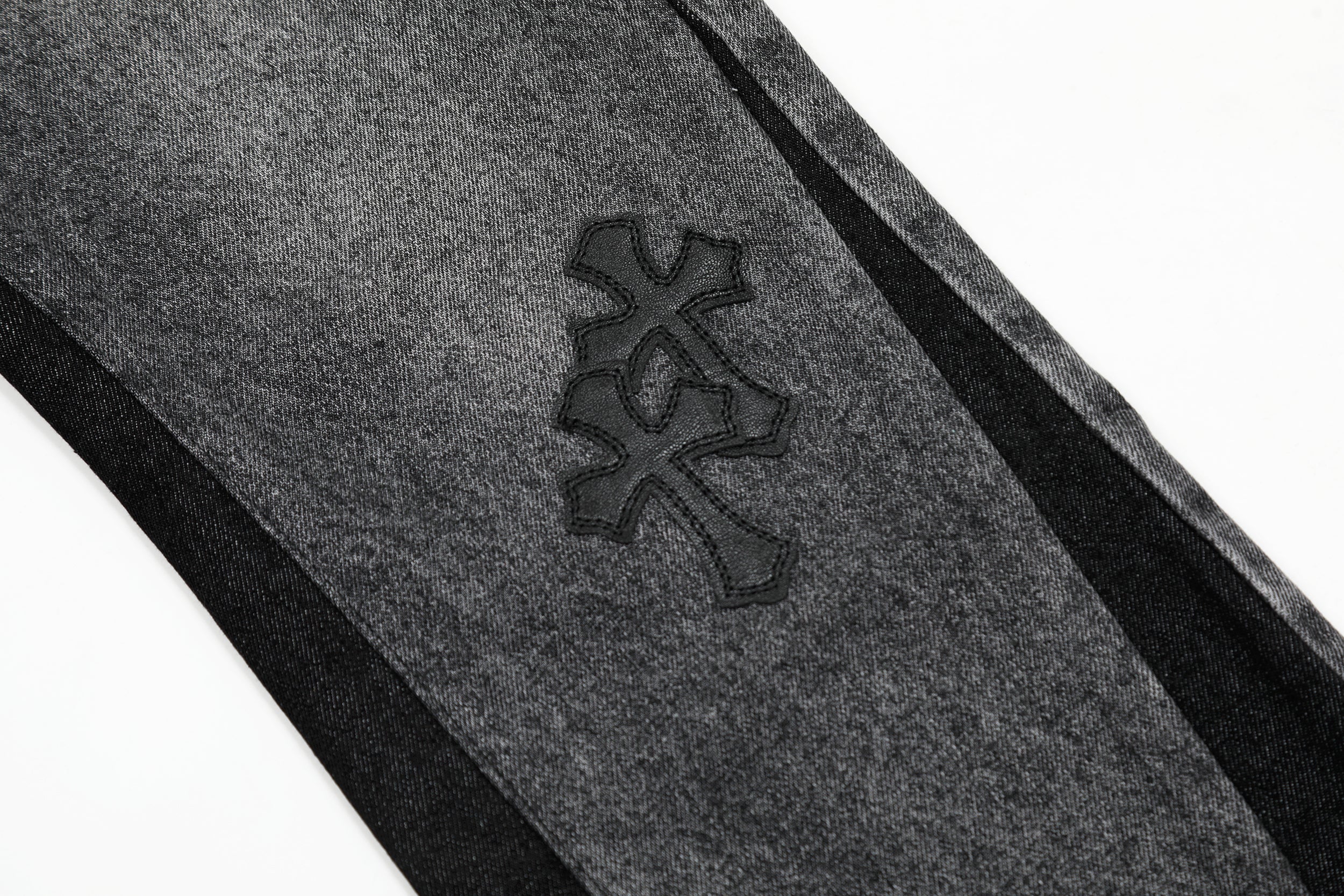 【Chrome Hearts】クロムハーツ ギャラリーデパート クロスパッチ フレアデニムジーンズ