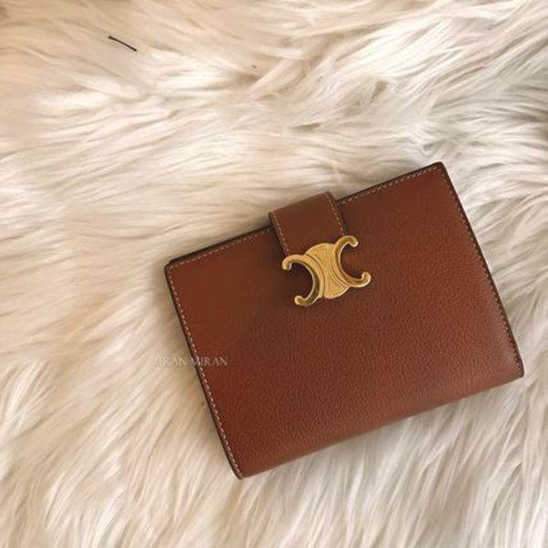 【CELINE】ミディアムウォレット ヴィクトワール VICTOIRE