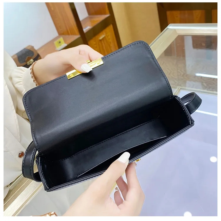 人気☆新作CELINE ショルダーバッグ