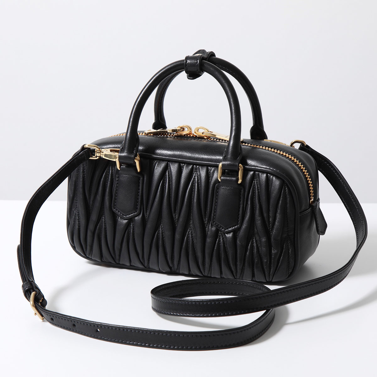 MIUMIU (ミュウミュウ)  新作 ショルダーバッグ アルカディ MATELASSE マテラッセ 5BB142 N88 レディース レザー ハンドバッグ 鞄 F0002/NERO