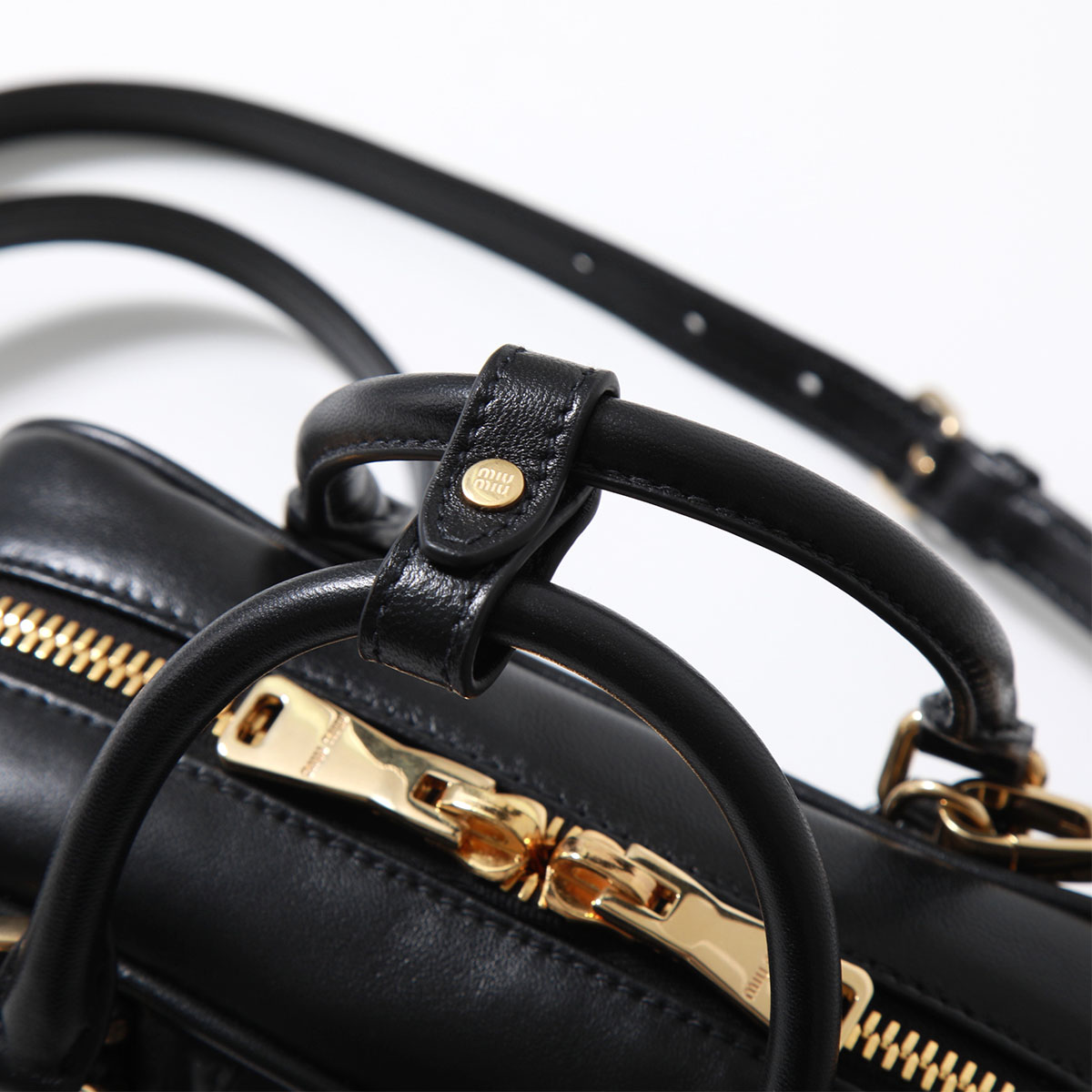 MIUMIU (ミュウミュウ)  新作 ショルダーバッグ アルカディ MATELASSE マテラッセ 5BB142 N88 レディース レザー ハンドバッグ 鞄 F0002/NERO