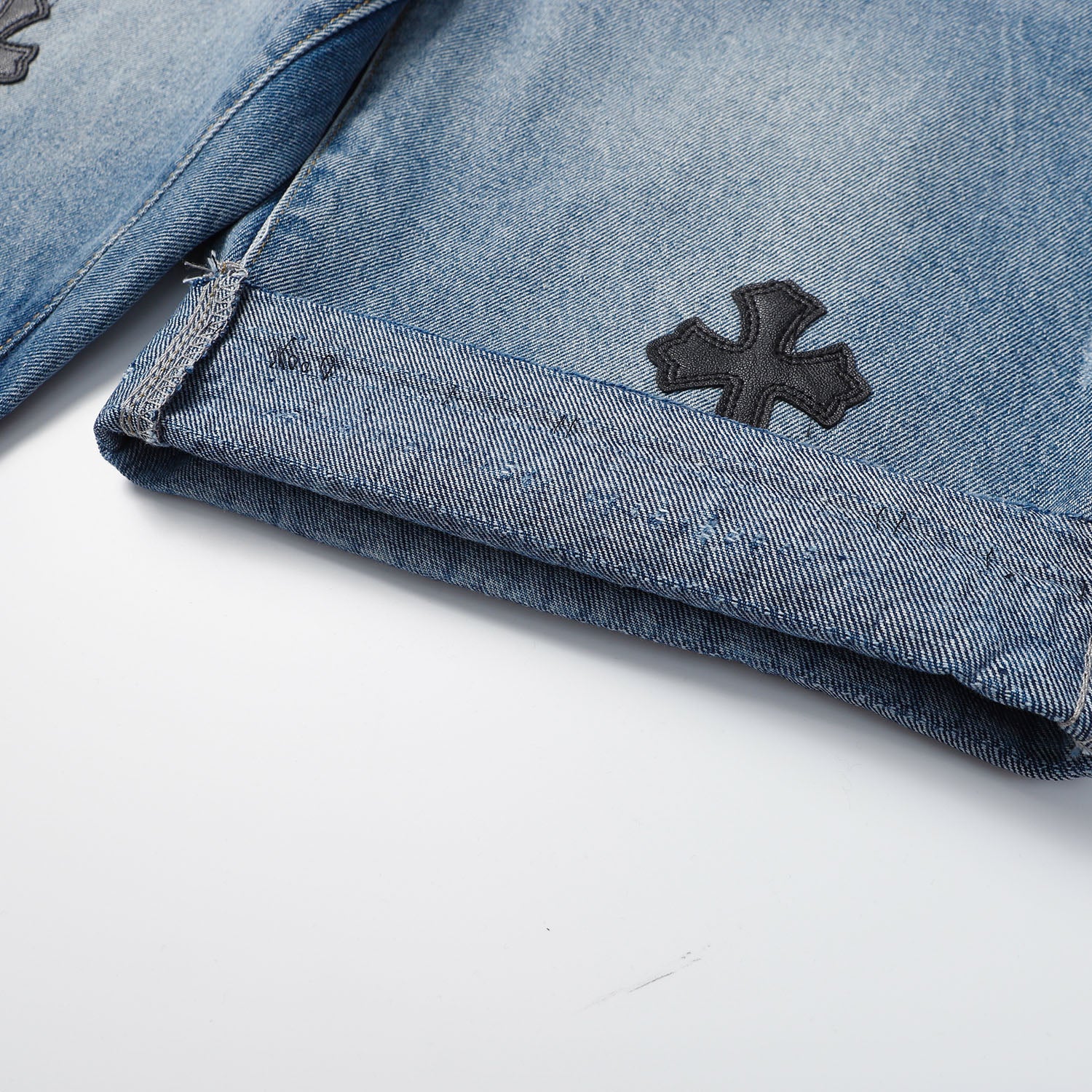 【Chrome Hearts】クロムハーツ 新作デニムショートパンツ 9920