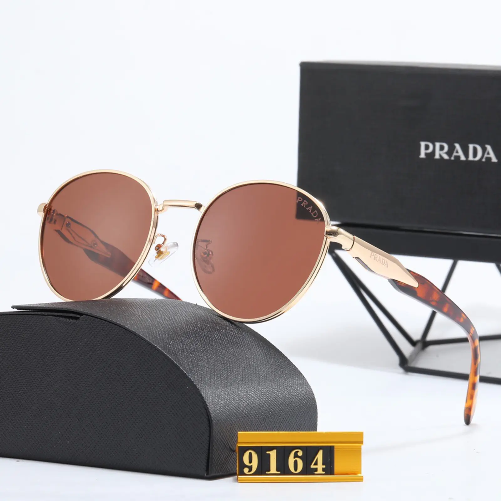 Prada サングラス S0007