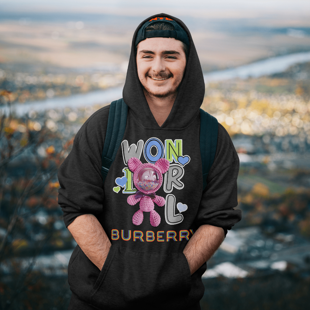 Burberryスウェット クル パーカー プリント  綿　男女兼用