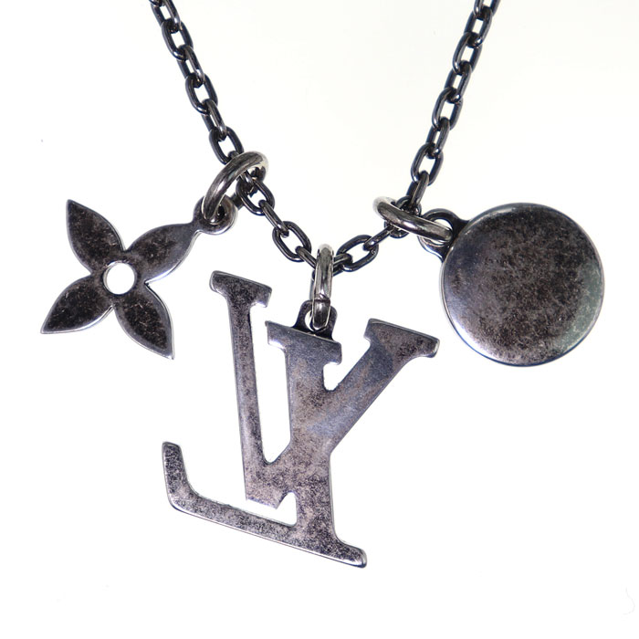 【国内発送/直営店】ペンダント LVイニシャル 合成石 ストラス ネックレス エイジングシルバー モノグラムフラワー アクセサリー PENDANT CHAIN LV NECKLACE