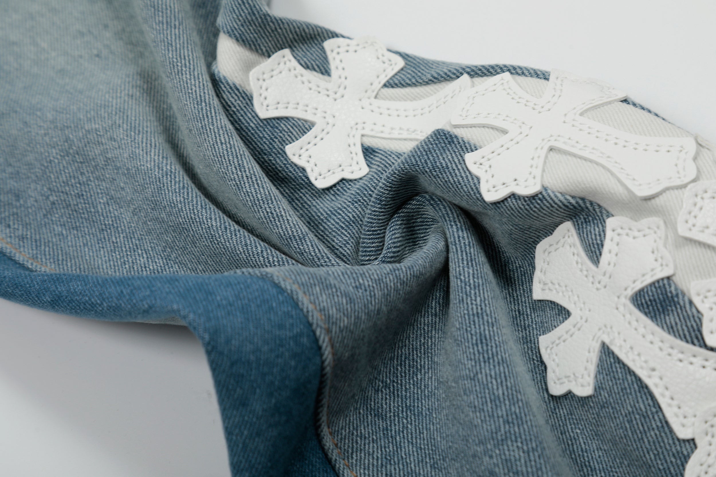 【Chrome Hearts】クロムハーツ ギャラリーデパート クロスパッチ フレアデニムジーンズ 8146