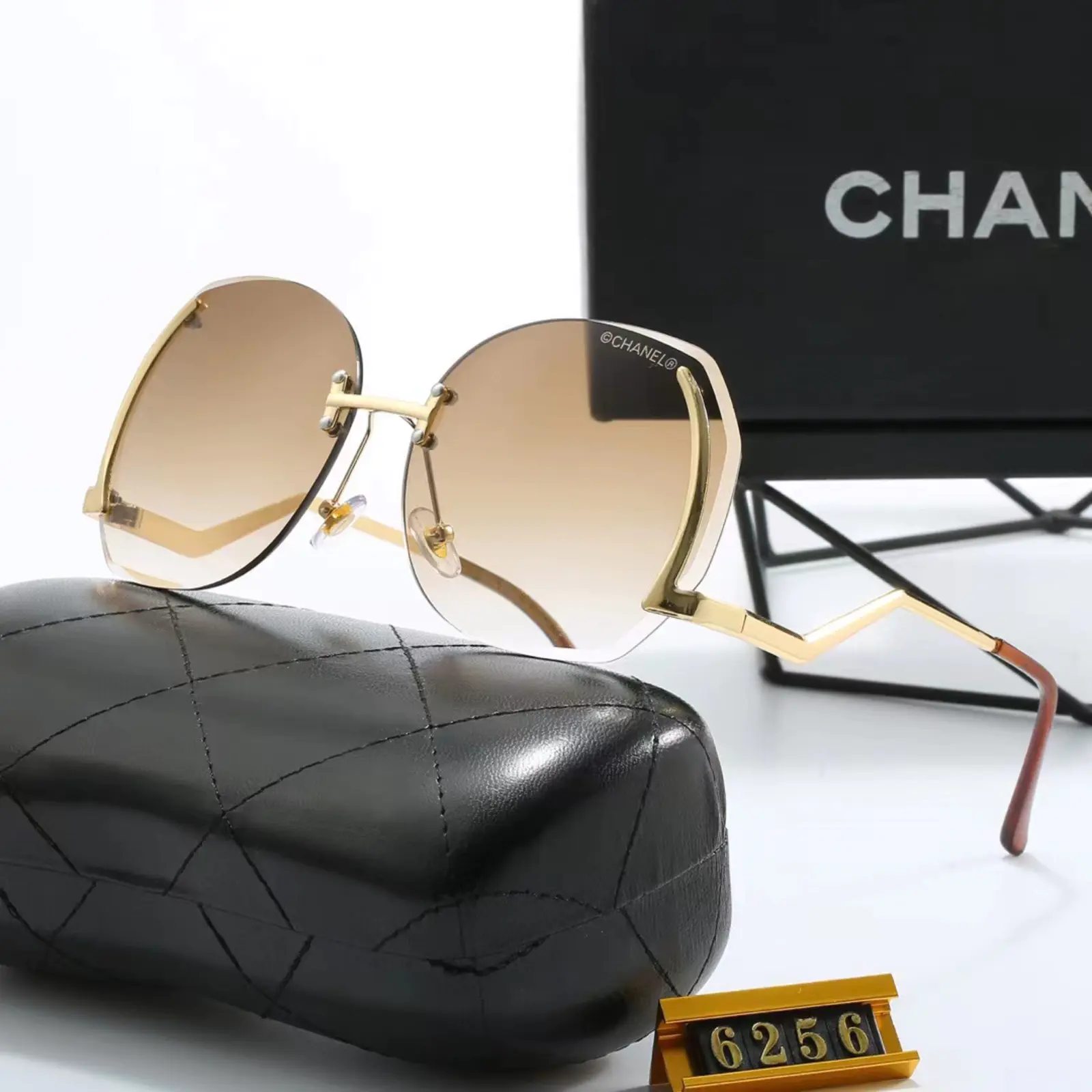 CHANEL サングラス C0010
