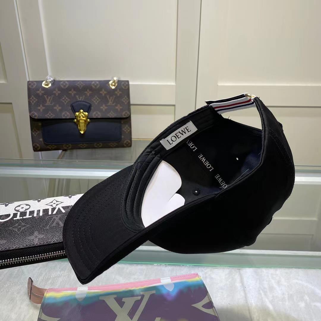 🔥2 個購入すると、最低価格の 1 個が無料になります🔥【LOEWE】ロエベ ベースボールキャップ