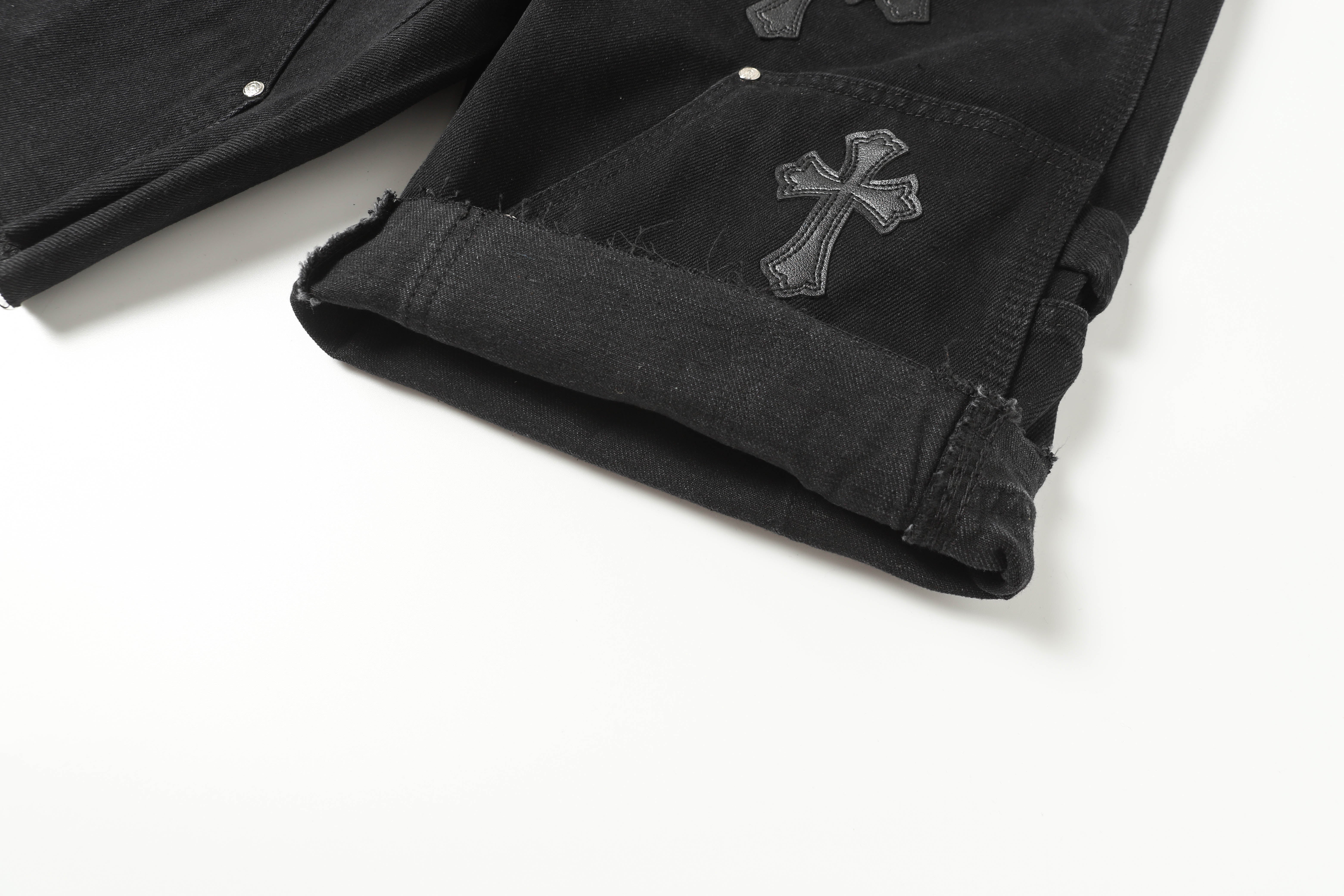 【Chrome Hearts】クロムハーツ ヴィンテージクロスパッチワーク ウォッシュドカーペンターデニムショートパンツ 9902