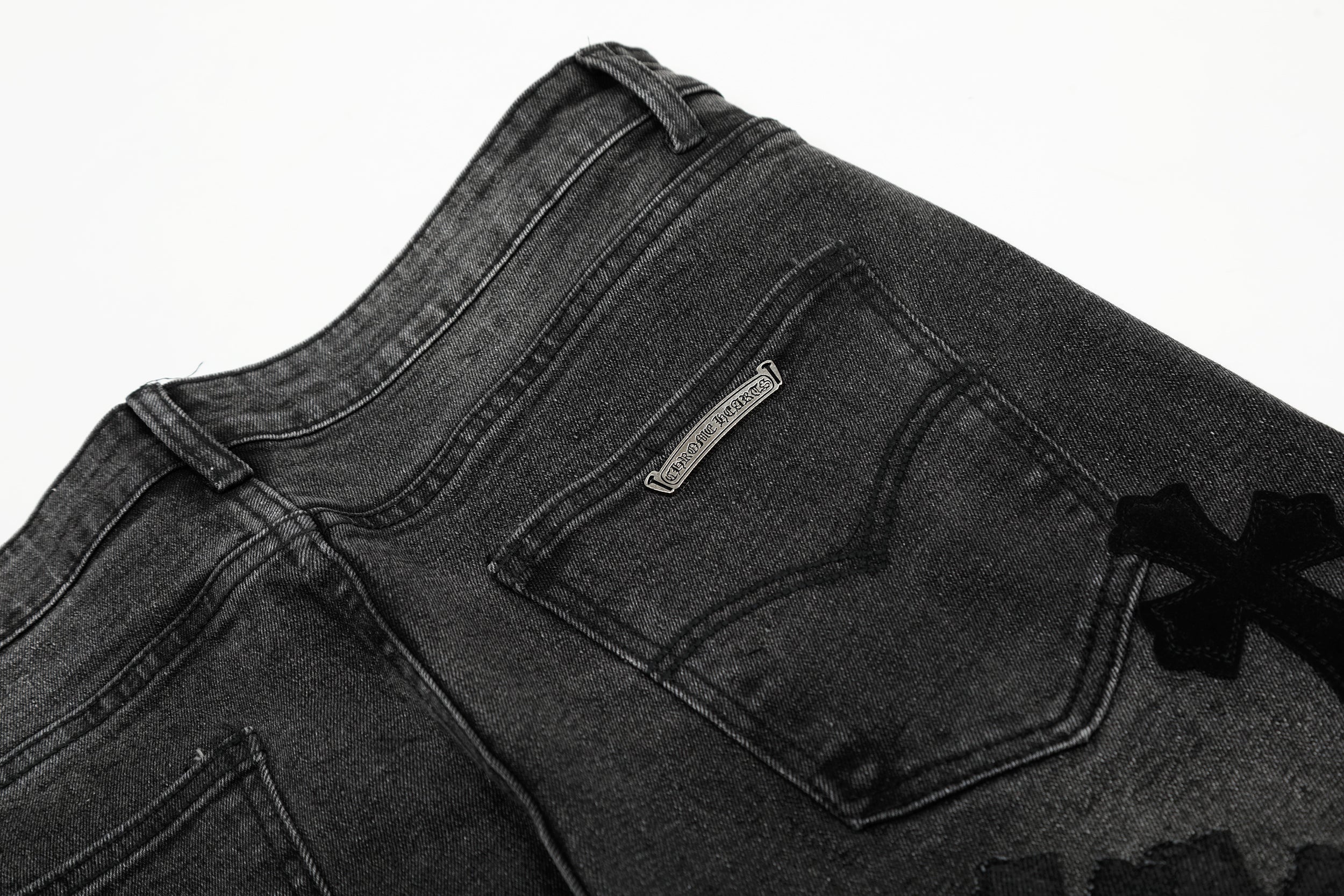 【Chrome Hearts】クロムハーツ ブラック＆グレー シルバークロスパッチジーンズ