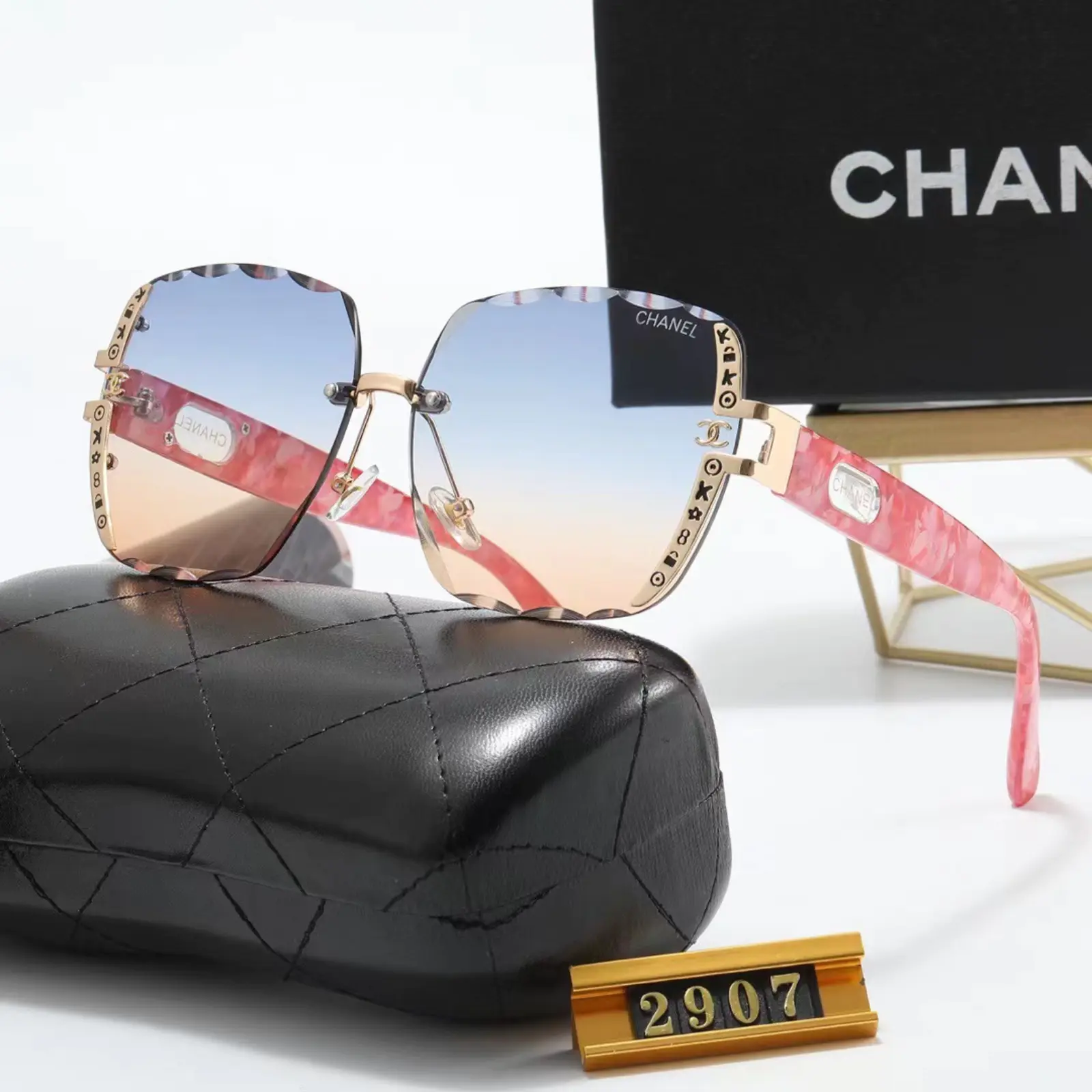 CHANEL サングラス C0004