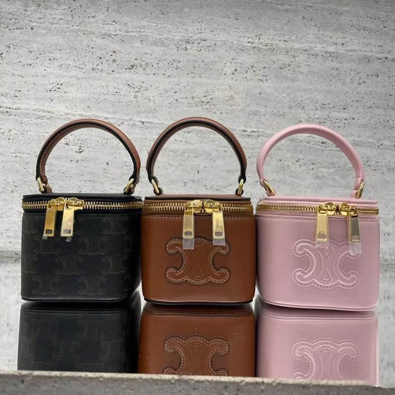 新作 CELINE♪ バケツバッグ ミニカメラバッグ