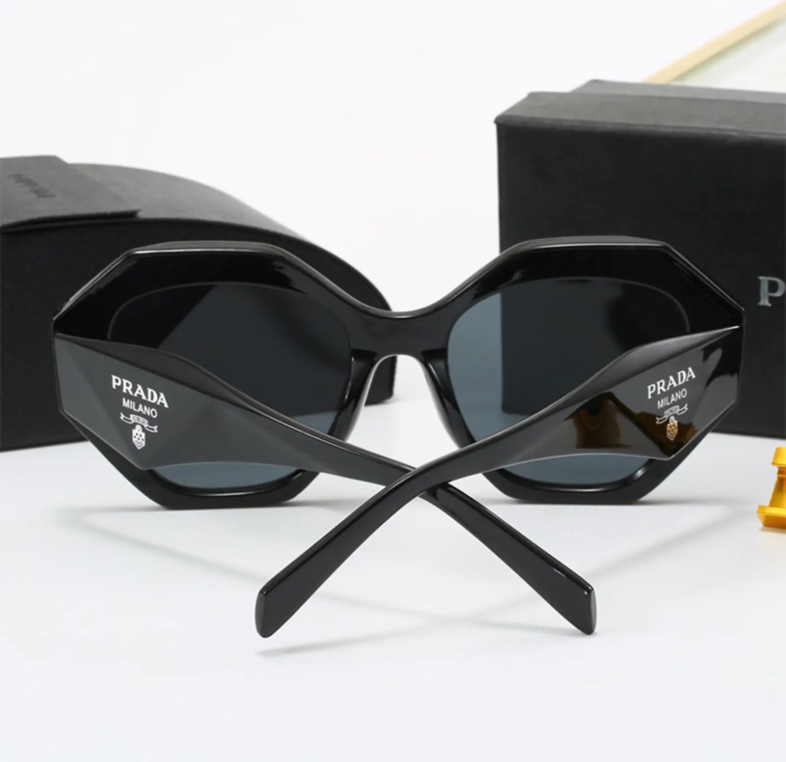 Pradaサングラス1 SS96222