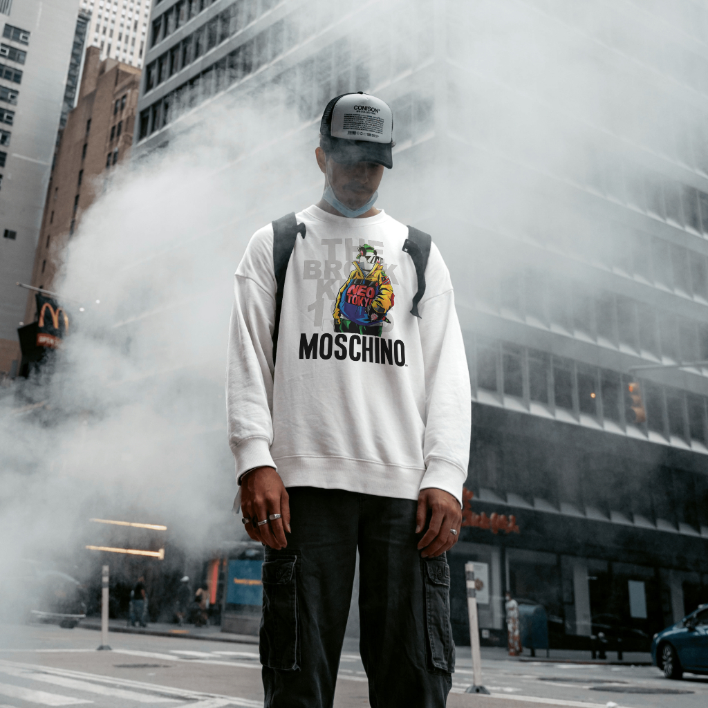 MOSCHINOスウェット クル パーカー プリント  綿　男女兼用