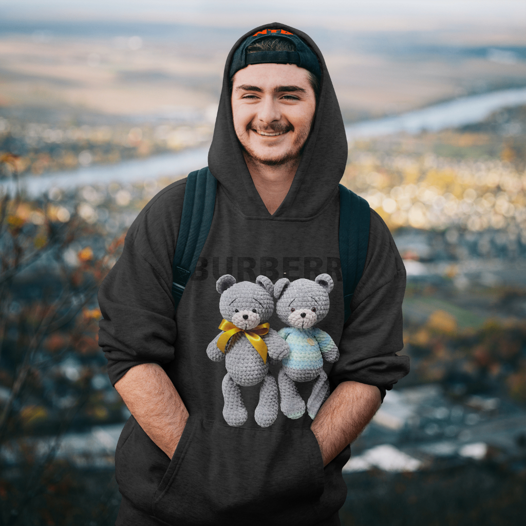 Burberryスウェット クル パーカー プリント  綿　男女兼用