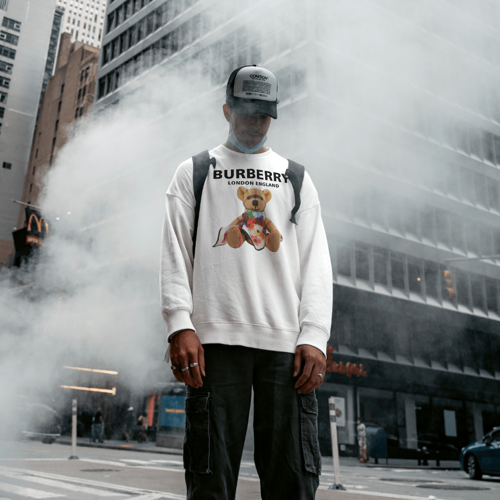 Burberryスウェット クル パーカー プリント  綿　男女兼用