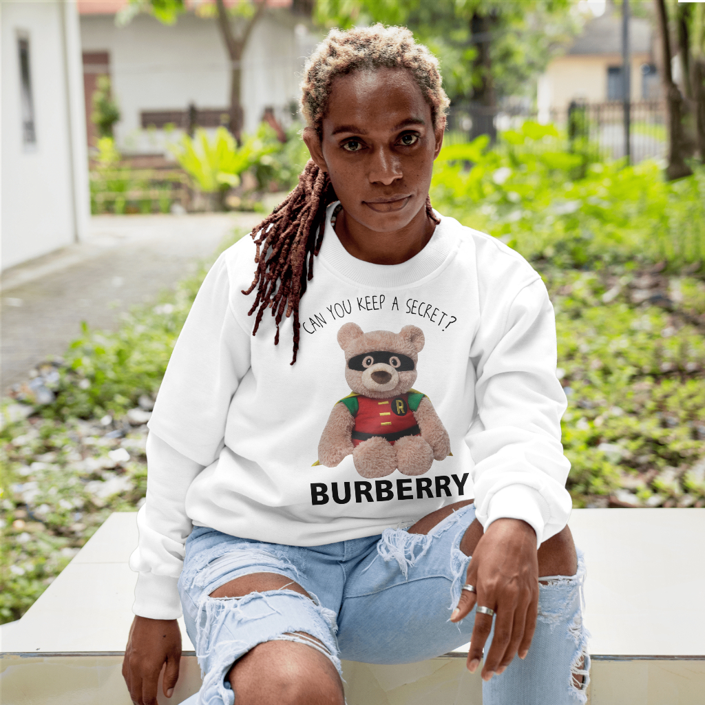 Burberryスウェット クル パーカー プリント  綿　男女兼用