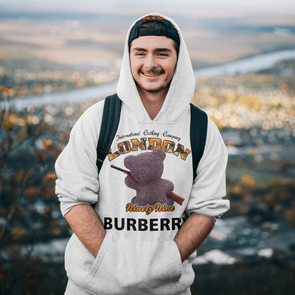 Burberryスウェット クル パーカー プリント  綿　男女兼用
