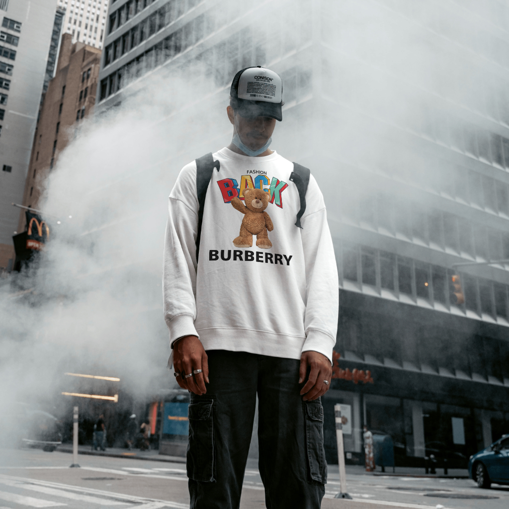 Burberryスウェット クル パーカー プリント  綿　男女兼用