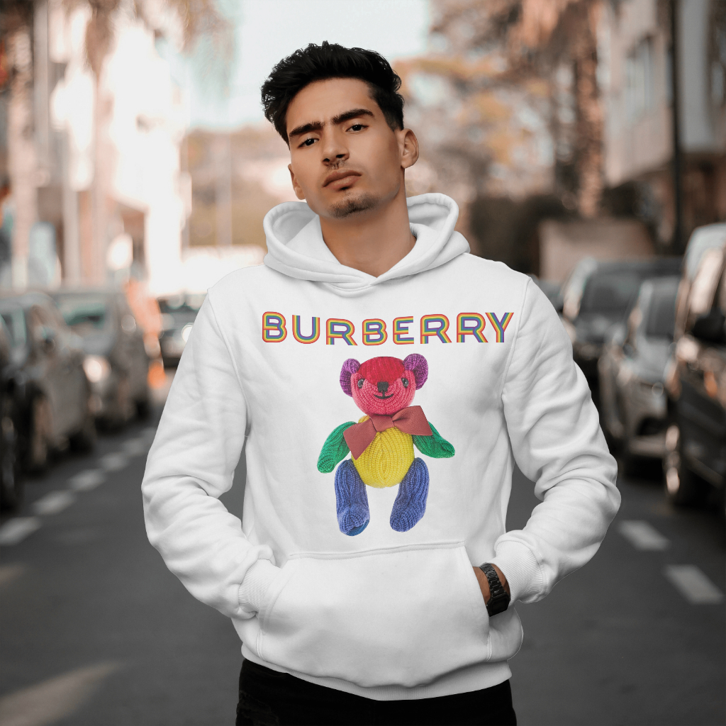Burberryスウェット クル パーカー プリント  綿　男女兼用