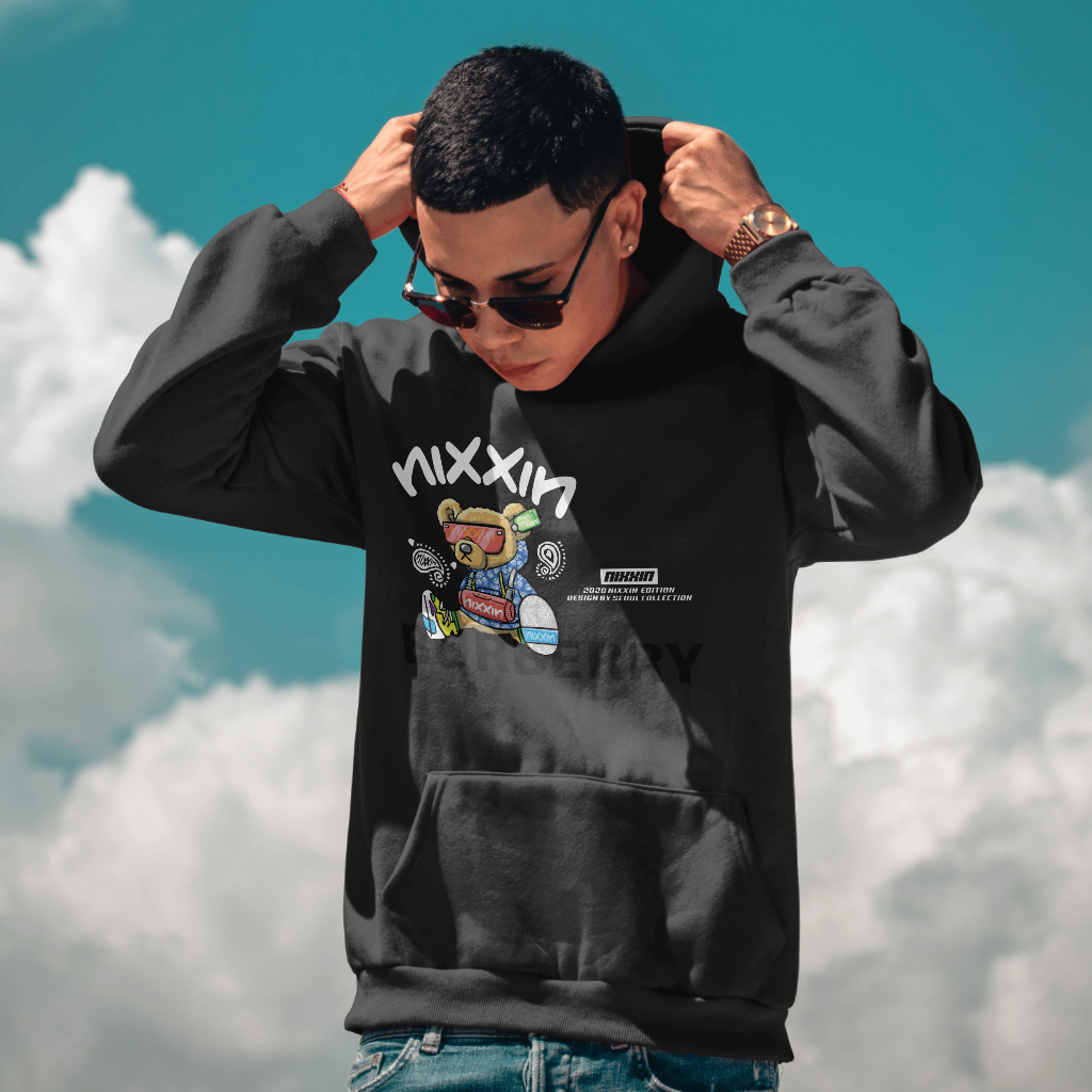 Burberryスウェット クル パーカー プリント  綿　男女兼用