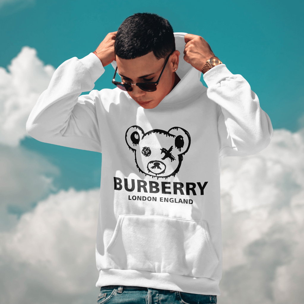 Burberryスウェット クル パーカー プリント  綿　男女兼用