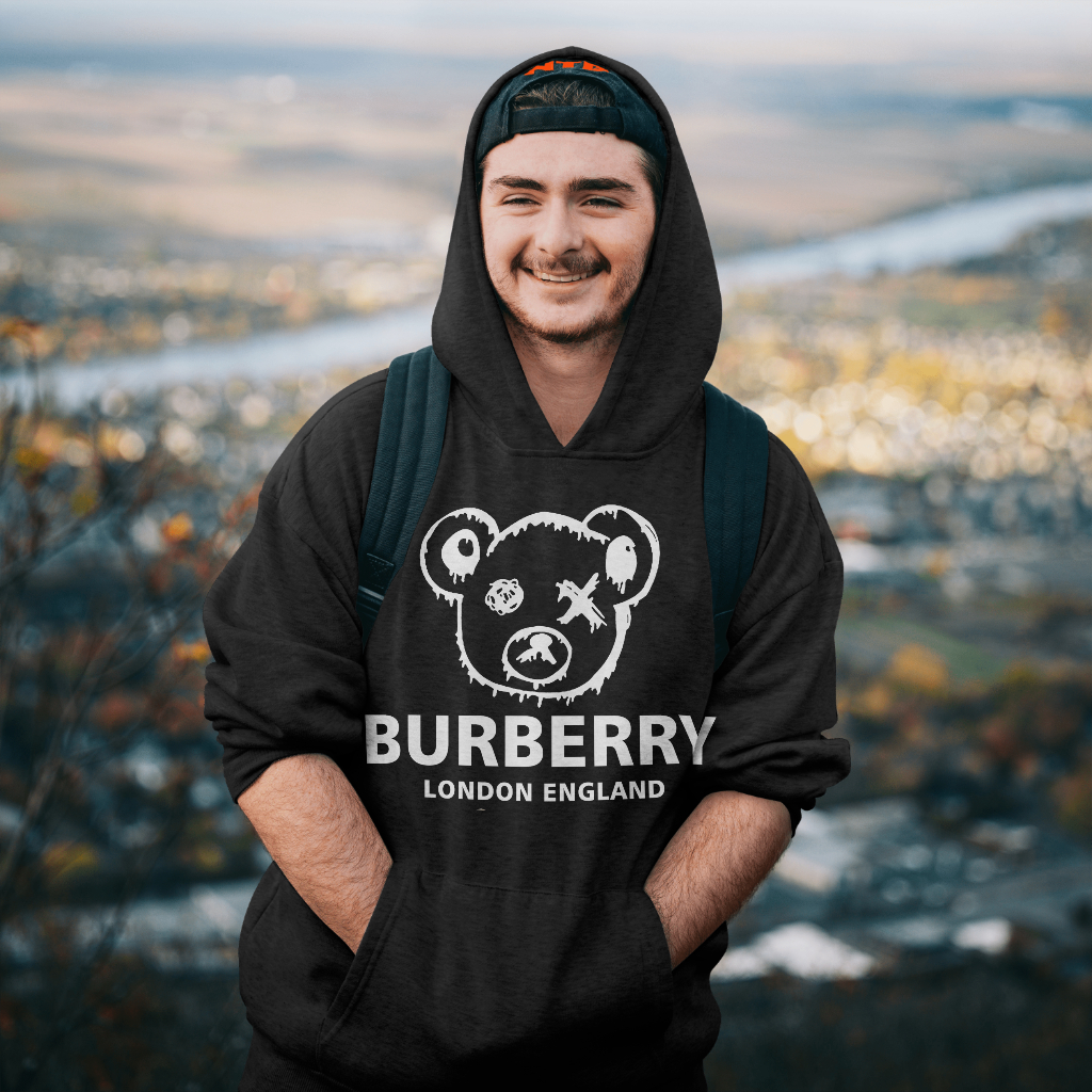 Burberryスウェット クル パーカー プリント  綿　男女兼用