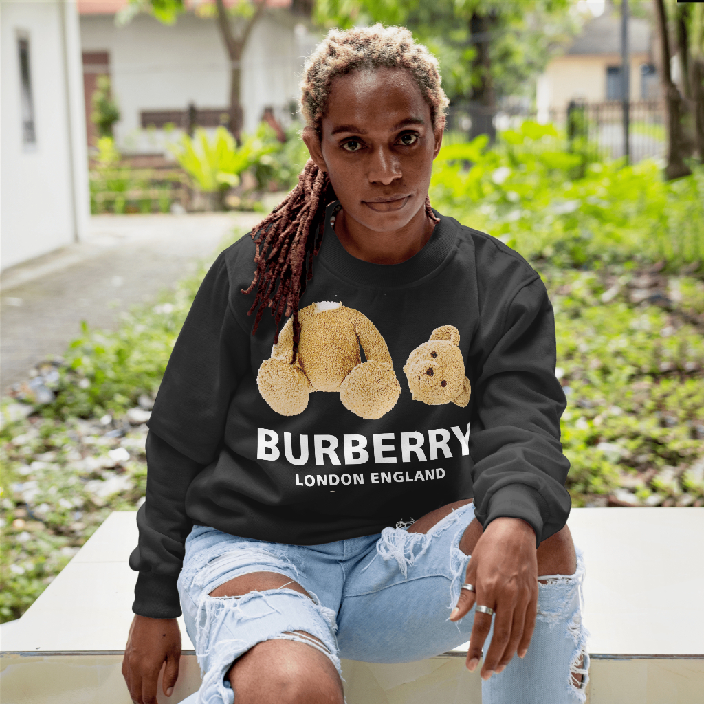 Burberryスウェット クル パーカー プリント  綿　男女兼用