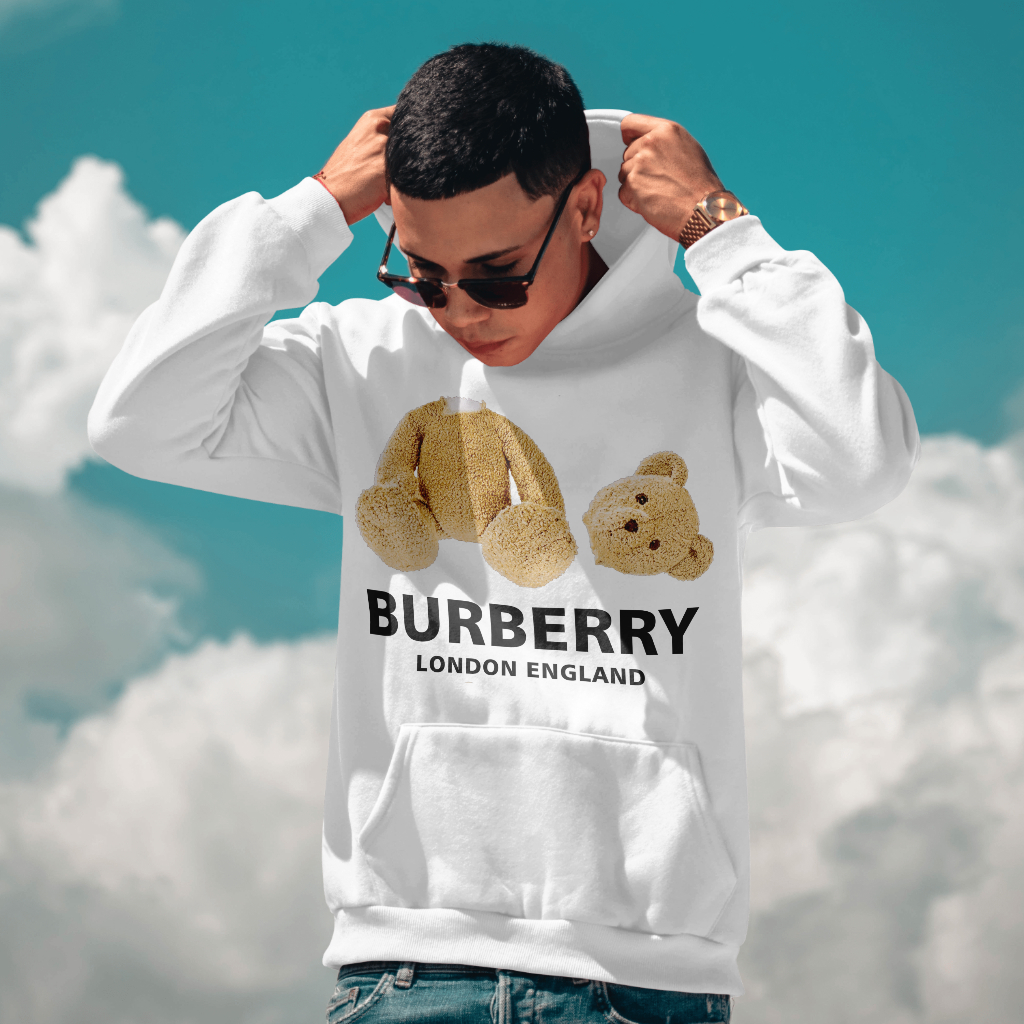 Burberryスウェット クル パーカー プリント  綿　男女兼用