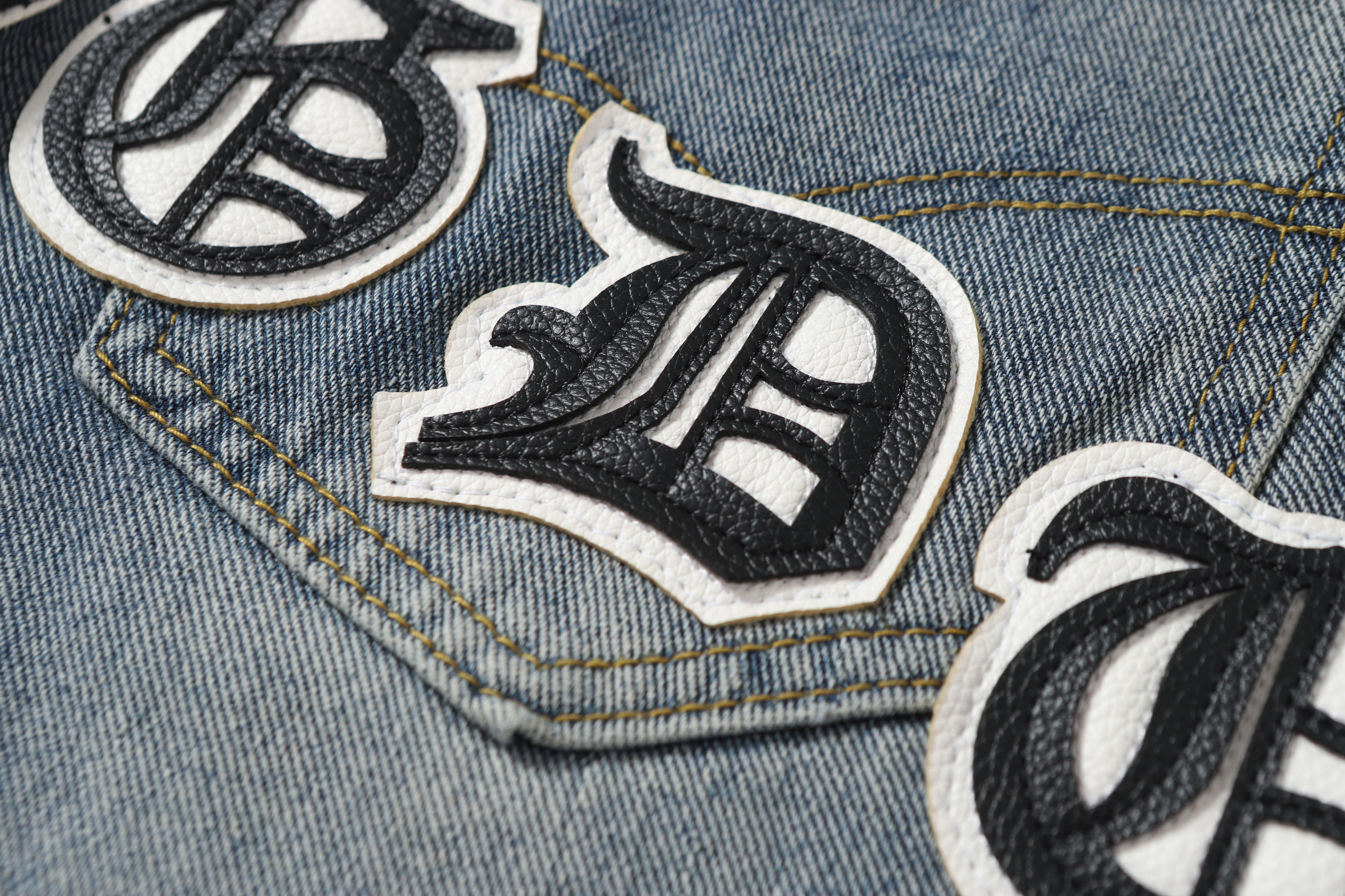 【Chrome Hearts】クロムハーツ 新作パンツ 509