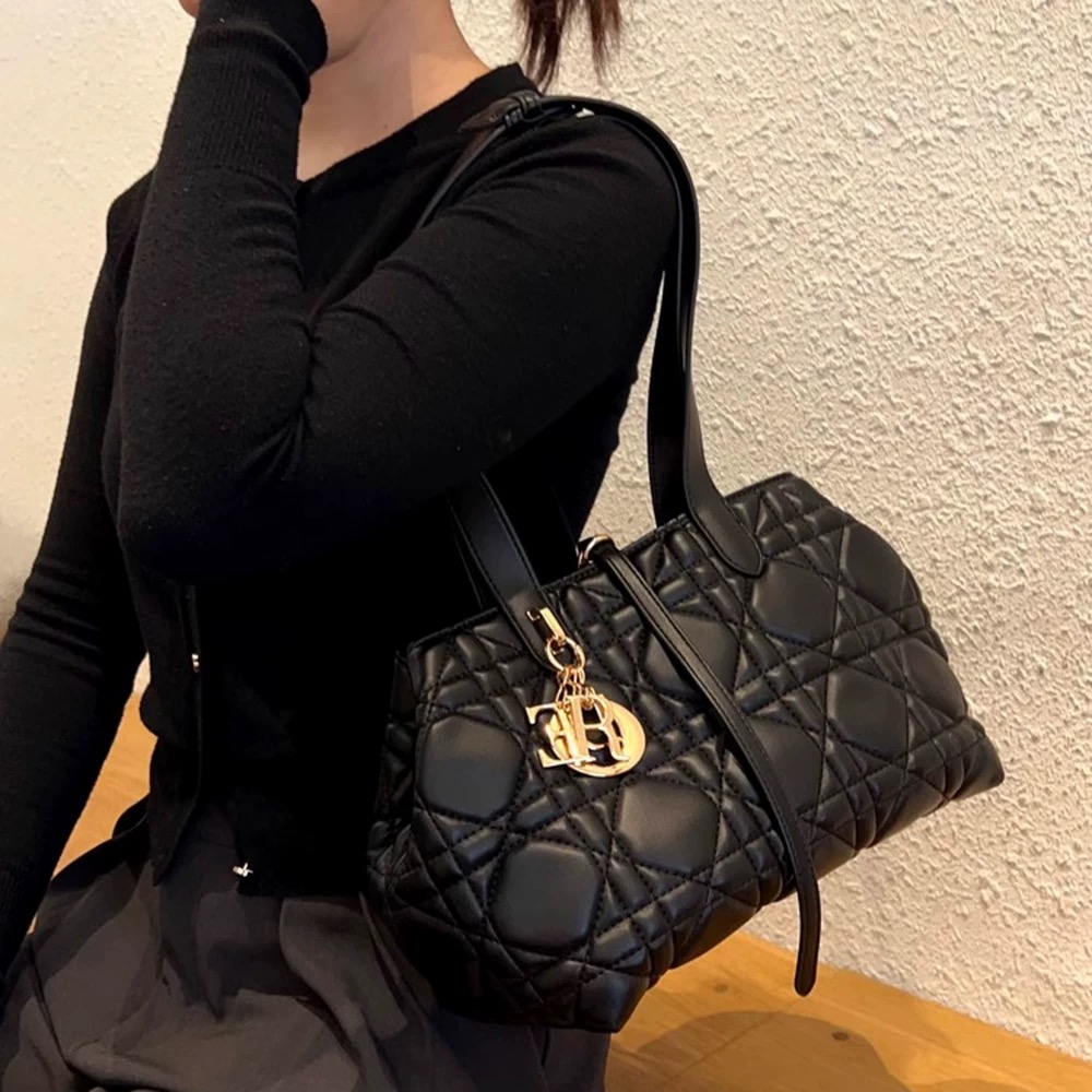 人気デザイン♡【Dior】Toujours バッグ ミディアム トートバッグ 2WAY