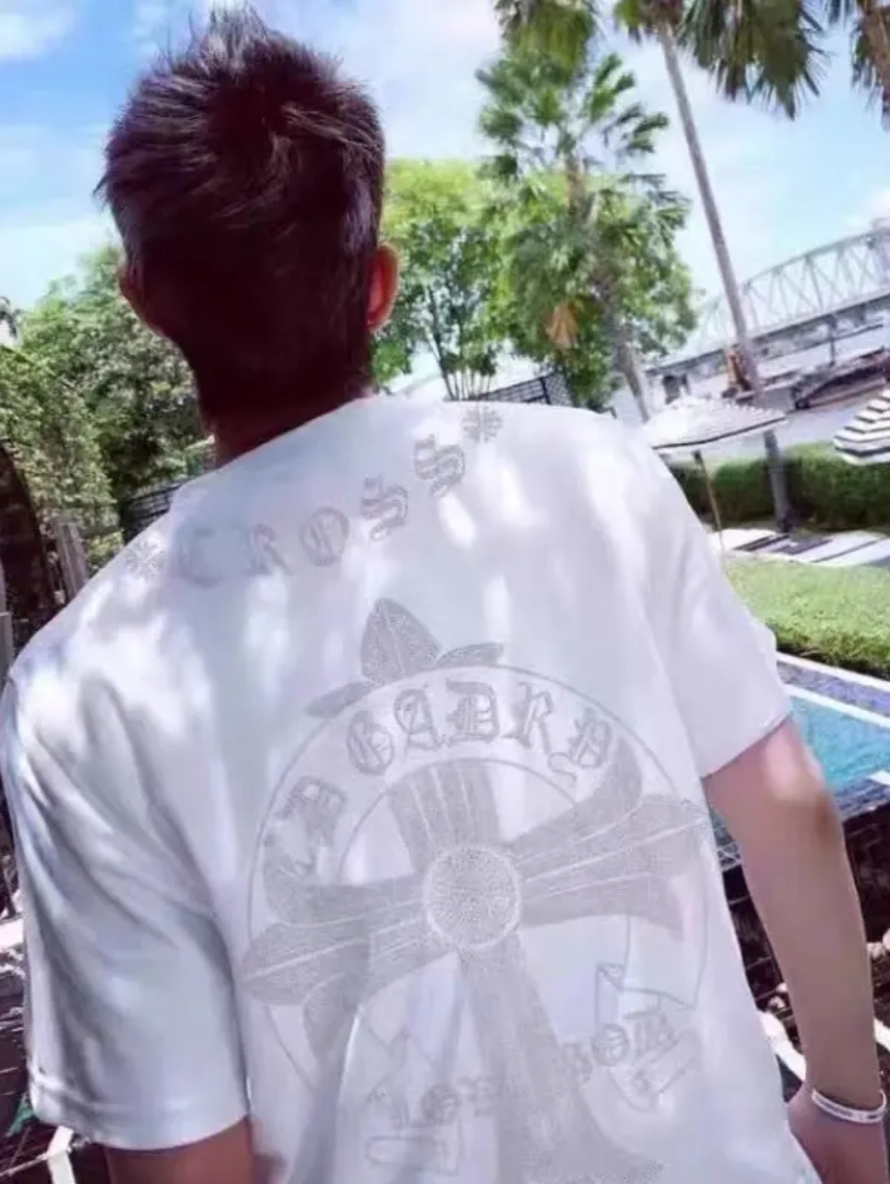 【Chrome Hearts】クロムハーツ Tシャツ サンスクリット文字 クロスラインストーン 半袖