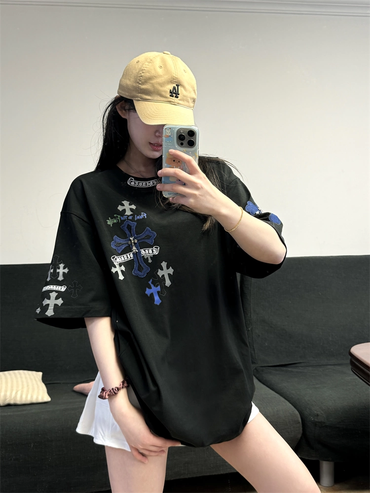 【Chrome Hearts】十字架 Tシャツ 2025年モデル 綿100％ ユニセックス 梵字刺繍入り 半袖