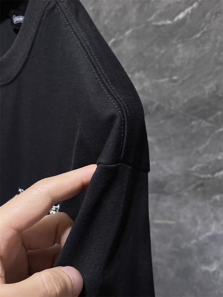 2025新作【Chrome Hearts】 梵字×クロスプリントTシャツ ユニセックス 半袖