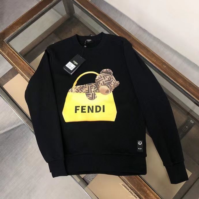 FENDI  パーカー フェンディ 可愛い クマプレントバッグ図案 丸首 通勤 通学 春秋冬服 男女兼用
