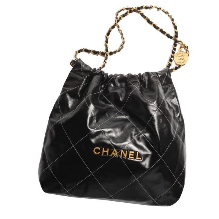 【芸能人多数愛用】人気沸騰CHANEL 22スモールトートバッグ