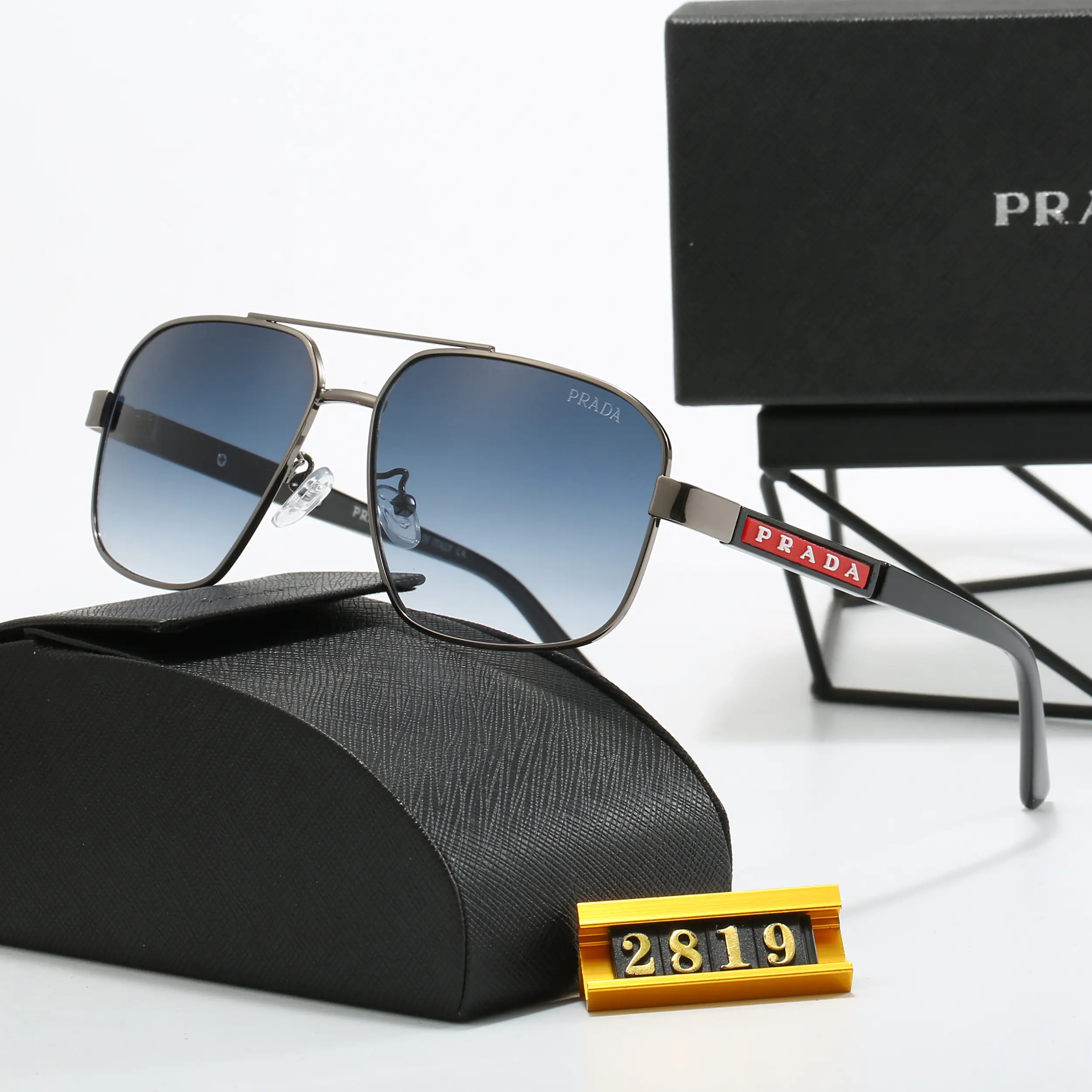 Prada サングラス S0003